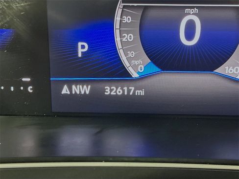 Used 2024 Volkswagen Tiguan S image 15