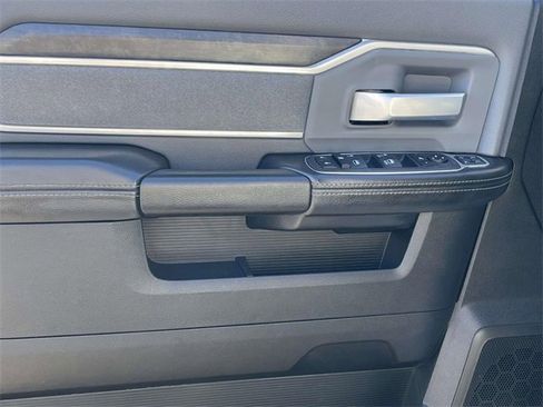 Used 2023 RAM 2500 Big Horn w/ Level 1 Equipment Group image 25