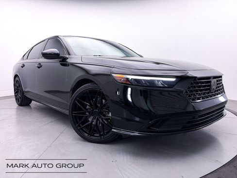 Used 2023 Honda Accord Sport image 1