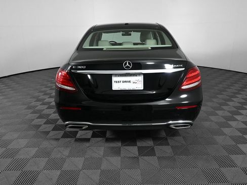 Certified 2017 Mercedes-Benz E 300 4MATIC image 28