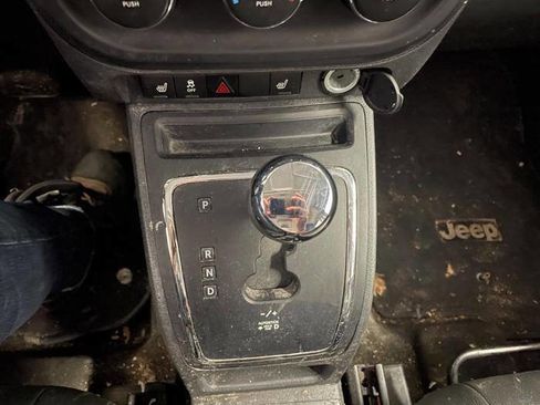 Used 2015 Jeep Patriot High Altitude image 38