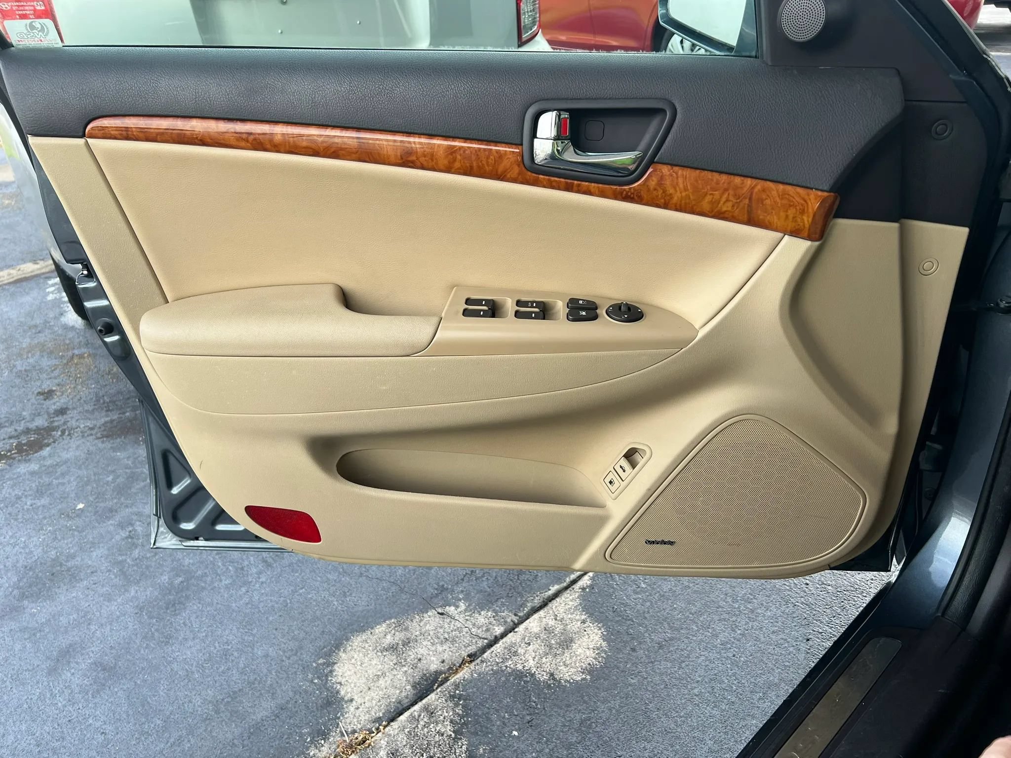 Used 2009 Hyundai Sonata Limited FWD image 7