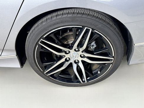 Certified 2022 Honda Accord Touring image 38