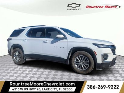 Used 2023 Chevrolet Traverse LT