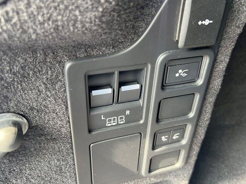 Used 2022 Land Rover Discovery S R-Dynamic AWD/4WD image 34