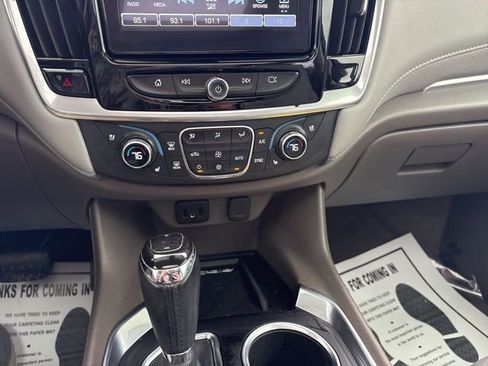Used 2019 Chevrolet Traverse Premier image 20