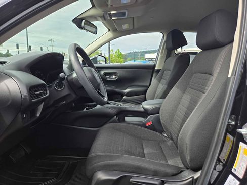 Used 2023 Honda HR-V LX image 19