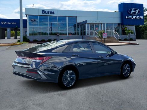 New 2026 Hyundai Elantra Sport image 8