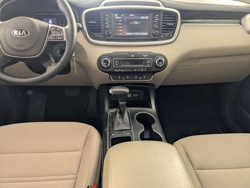Used 2020 Kia Sorento LX w/ LX I4 Convenience Package FWD image 23