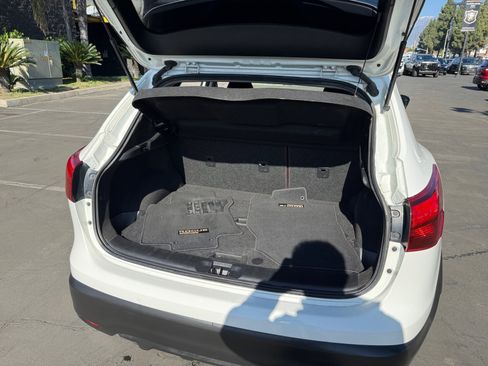 Used 2019 Nissan Rogue Sport S image 20