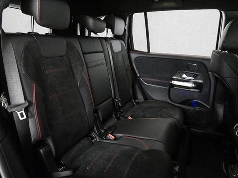 New 2026 Mercedes-Benz GLB 250 4MATIC image 22