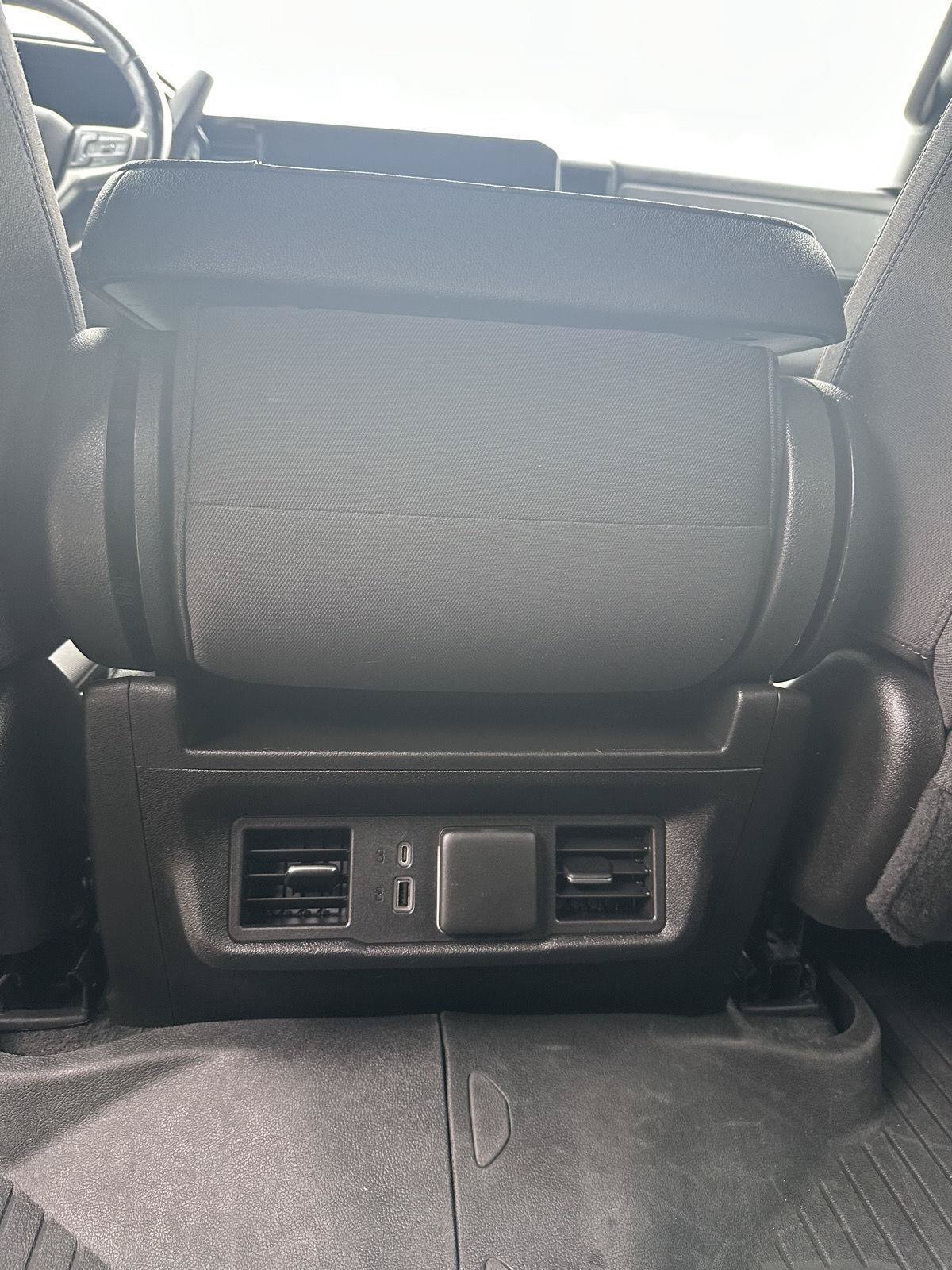 Used 2022 Chevrolet Silverado 1500 RST AWD/4WD image 17