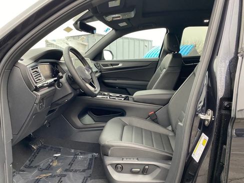 New 2025 Volkswagen Atlas Cross Sport SEL image 4