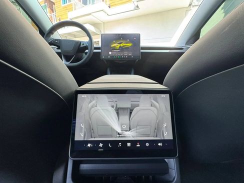 Used 2024 Tesla Model 3 Long Range RWD image 30