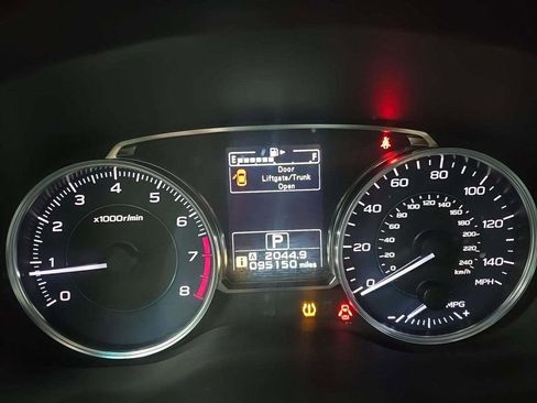 Used 2016 Subaru Crosstrek 2.0i Limited image 4