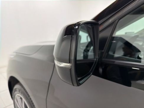 Certified 2023 Acura RDX w/ Technology Package image 9