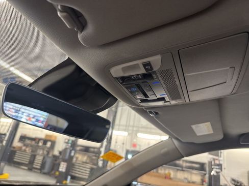 Used 2017 Acura MDX SH-AWD w/ Technology Package image 17