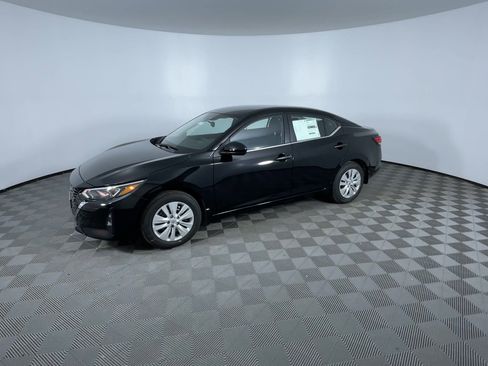 New 2025 Nissan Sentra S image 4