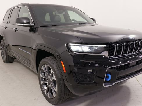 Used 2022 Jeep Grand Cherokee Overland image 6