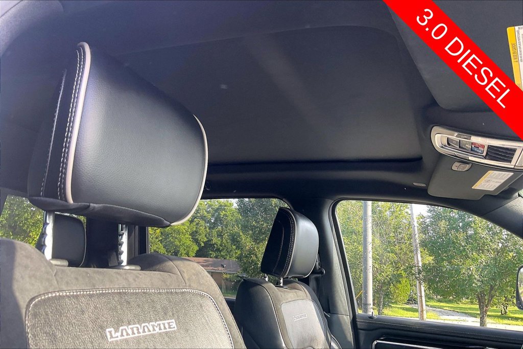 Used 2022 RAM 1500 Laramie AWD/4WD image 19