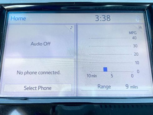 Used 2018 Toyota Camry XSE FWD image 35