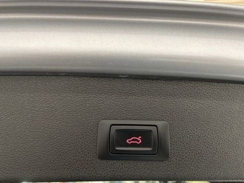 Used 2016 Audi SQ5 Premium Plus w/ Technology Package AWD/4WD image 12