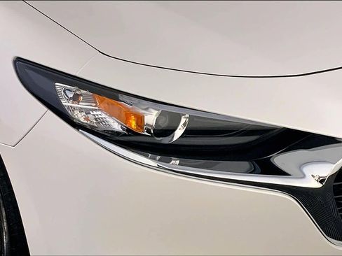 Used 2023 MAZDA MAZDA3 s FWD image 27