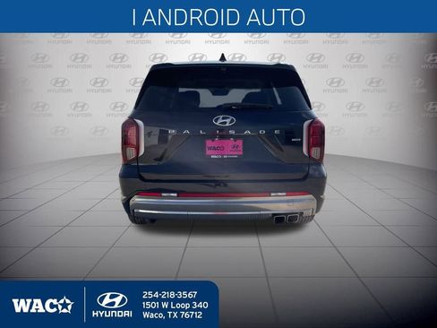 Used 2023 Hyundai Palisade Calligraphy image 8