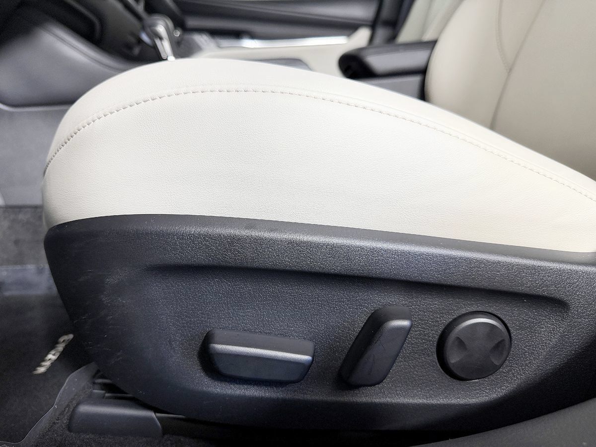 Used 2025 MAZDA MAZDA3 s FWD image 34