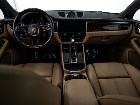 Certified 2022 Porsche Macan GTS AWD/4WD image 12