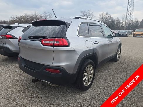 Used 2015 Jeep Cherokee Limited image 3