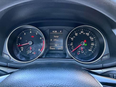 Used 2017 Volkswagen Passat 1.8T S image 26