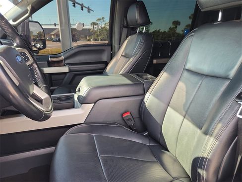 Used 2022 Ford F250 Lariat w/ Tremor Off-Road Package image 19