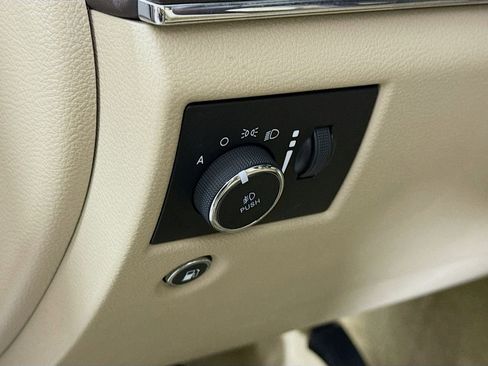 Used 2018 Jeep Grand Cherokee Overland image 20