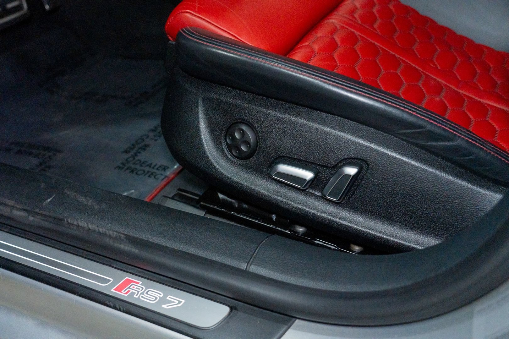 Used 2016 Audi RS 7 Prestige AWD/4WD image 22