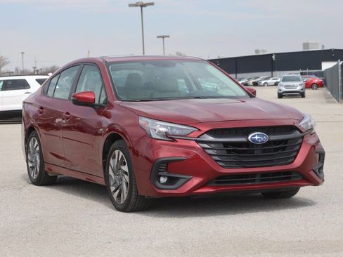 Used 2025 Subaru Legacy Limited image 4