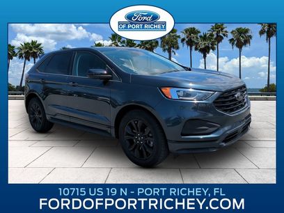 Used 2022 Ford Edge SE w/ Black Appearance Package