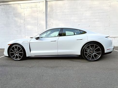 Certified 2023 Porsche Taycan image 2