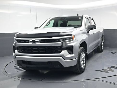 Used 2022 Chevrolet Silverado 1500 RST AWD/4WD image 11
