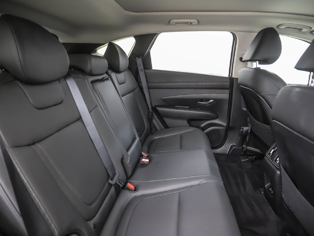 Used 2025 Hyundai Tucson SEL AWD/4WD image 27