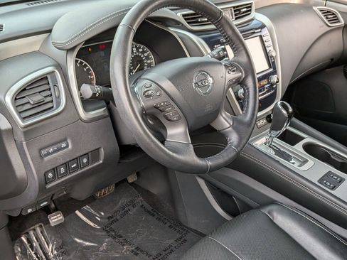 Used 2021 Nissan Murano SL w/ SL Moonroof Package image 17