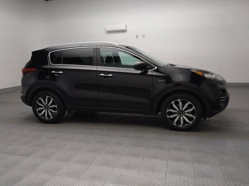 Used 2017 Kia Sportage EX image 11