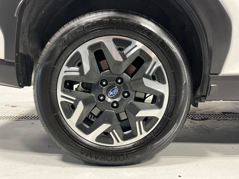 Certified 2025 Subaru Forester AWD/4WD image 39