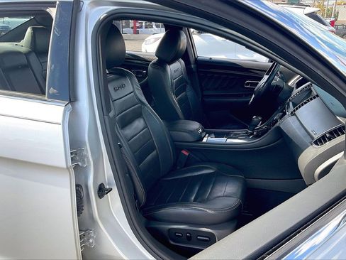 Used 2019 Ford Taurus SHO image 6