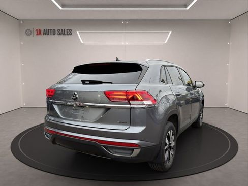 Used 2023 Volkswagen Atlas Cross Sport SE image 5