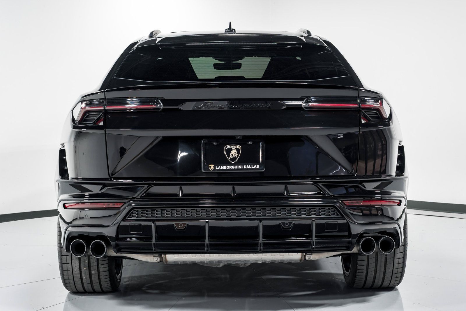 Used 2024 Lamborghini Urus S AWD/4WD image 4