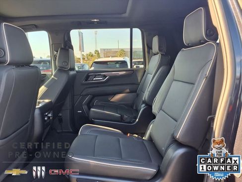 Certified 2025 GMC Yukon XL Elevation image 16