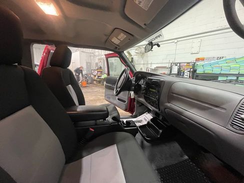 Used 2011 Ford Ranger Sport image 16