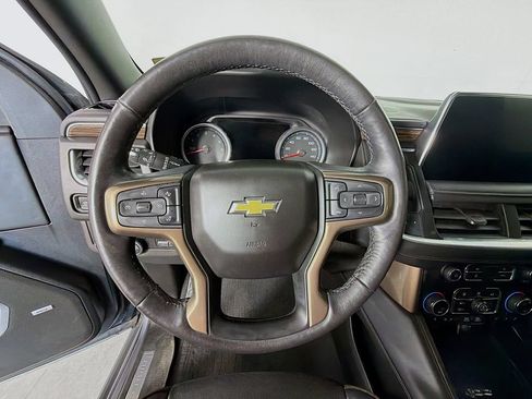 Used 2021 Chevrolet Suburban High Country w/ Premium Package AWD/4WD image 13