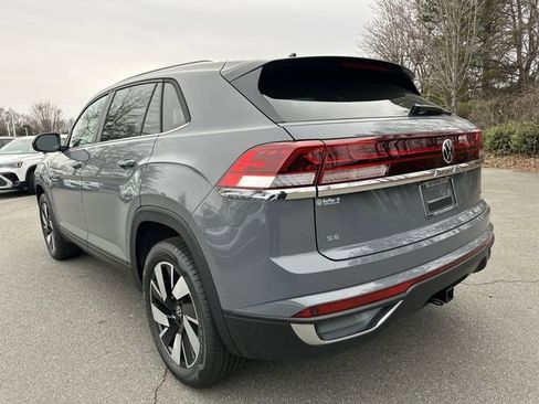 New 2026 Volkswagen Atlas Cross Sport SE image 3
